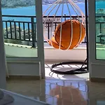 Guest - Sea Breeze Apartments-sea View