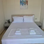 Guest - Sea Breeze Apartments-sea View Apartament *