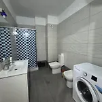 Guest - Sea Breeze Apartments-sea View Apartament *