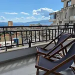 Guest - Sea Breeze Apartments-sea View Apartament *