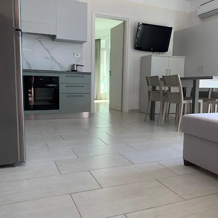 Apartament Guest - Sea Breeze Apartments-sea View