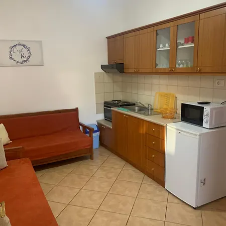 Guest - Sea Breeze * Sarandë