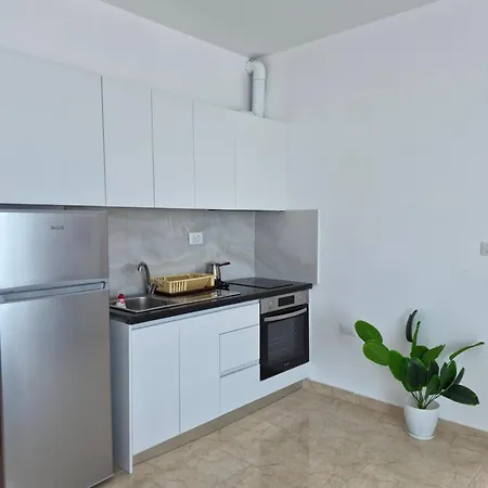 شقة Guest - Sea Breeze Apartments-sea View ساراندا