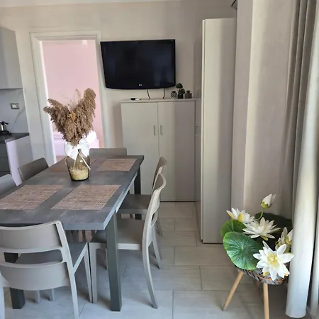 Guest - Sea Breeze Apartments-sea View * Sarandë