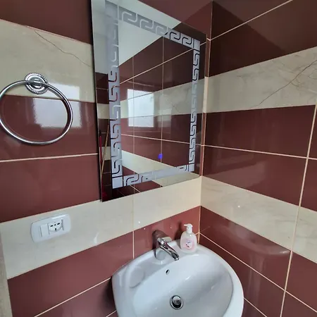 Guest - Sea Breeze Apartments-sea View ساراندا