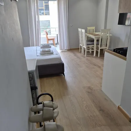 Guest - Sea Breeze Apartments-sea View * ساراندا