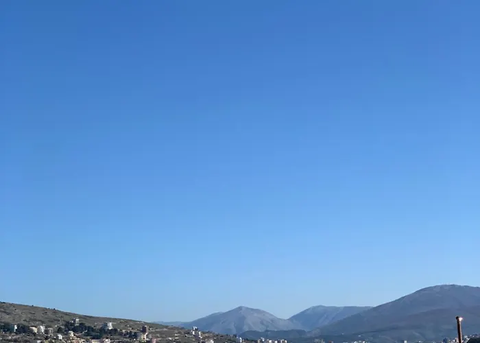 Guest - Sea Breeze Sarandë